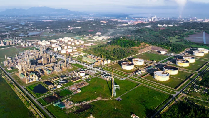 Nhà máy lọc dầu Dung Quất