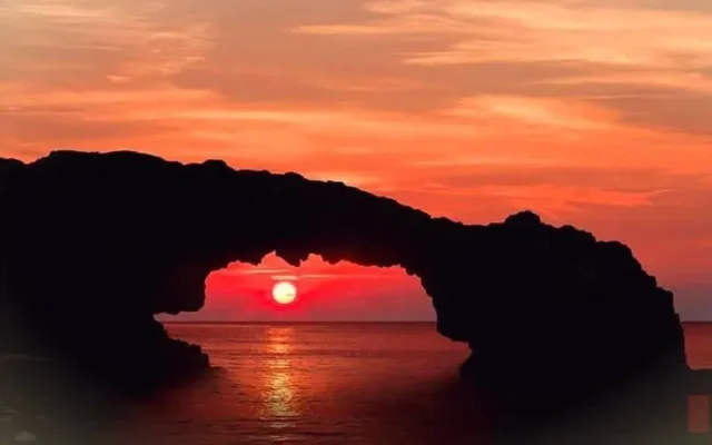 Cổng Tò Vò Đảo Lý Sơn